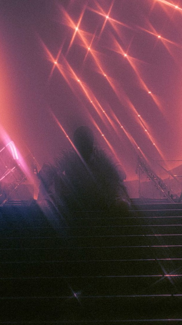 ♫ Vibe ♫:  shinki21, STRANGE MISTERIO - Can't Relate